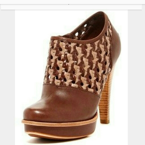 UGG Shoes - UGG Fatima Brown Woven Booties
