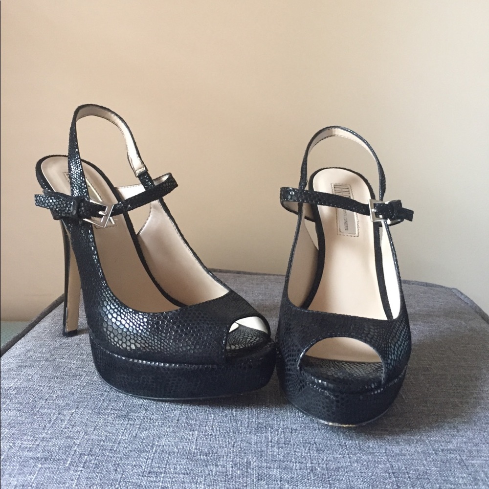 INC International Concepts Mariela pumps