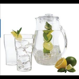 Infused pitcher set