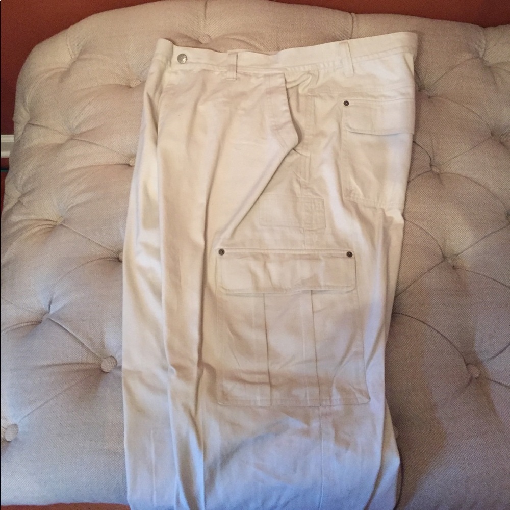 Men's khaki pants