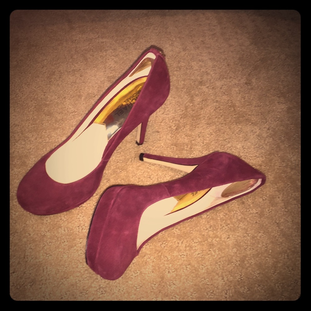 MICHAEL- Michael Kors Burgundy heels