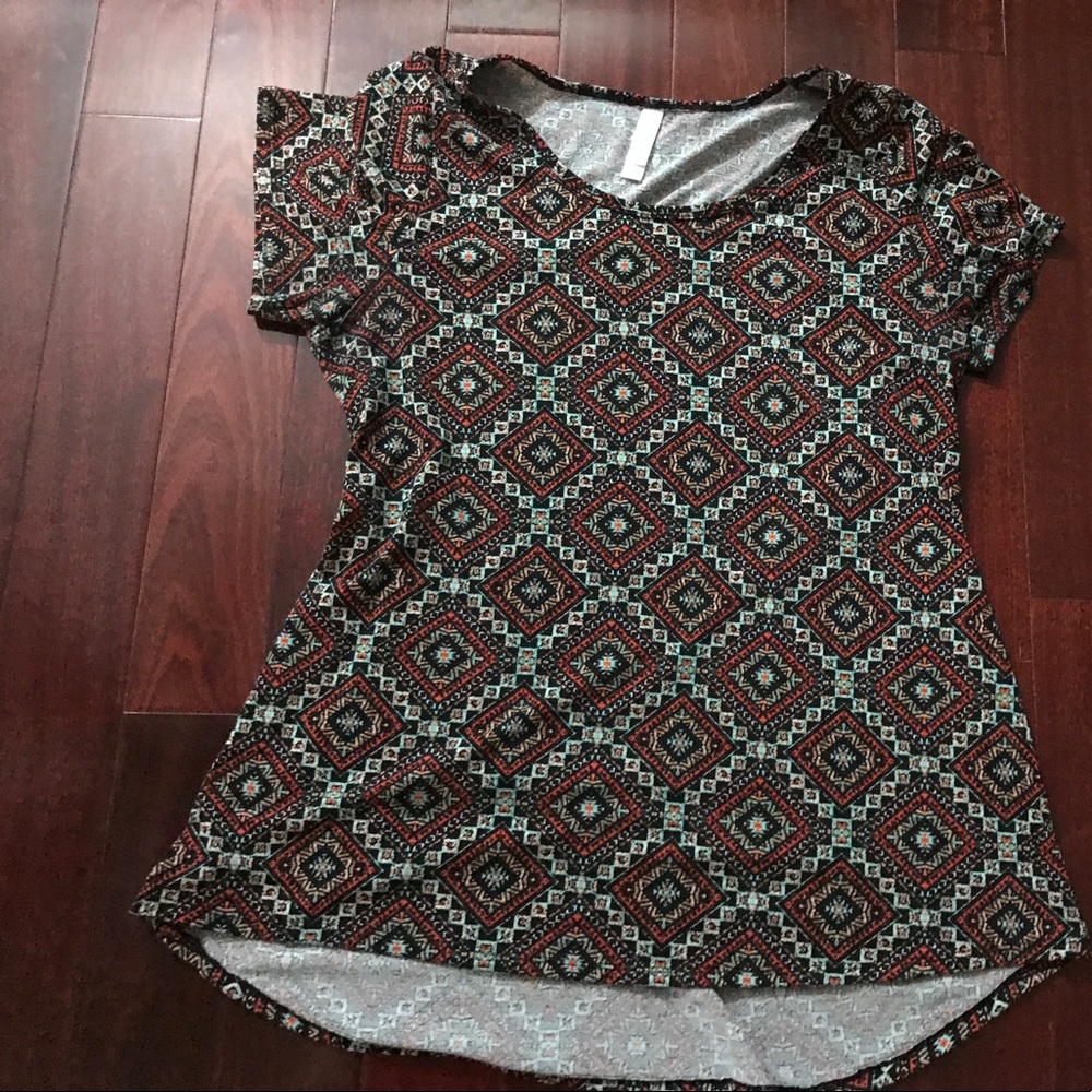 Lularoe classic tee size large