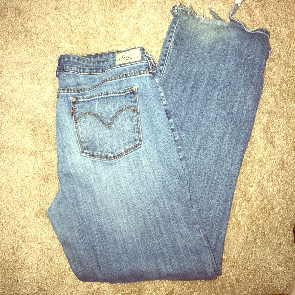 Levi's Jeans  slight curve boot cut 16/32