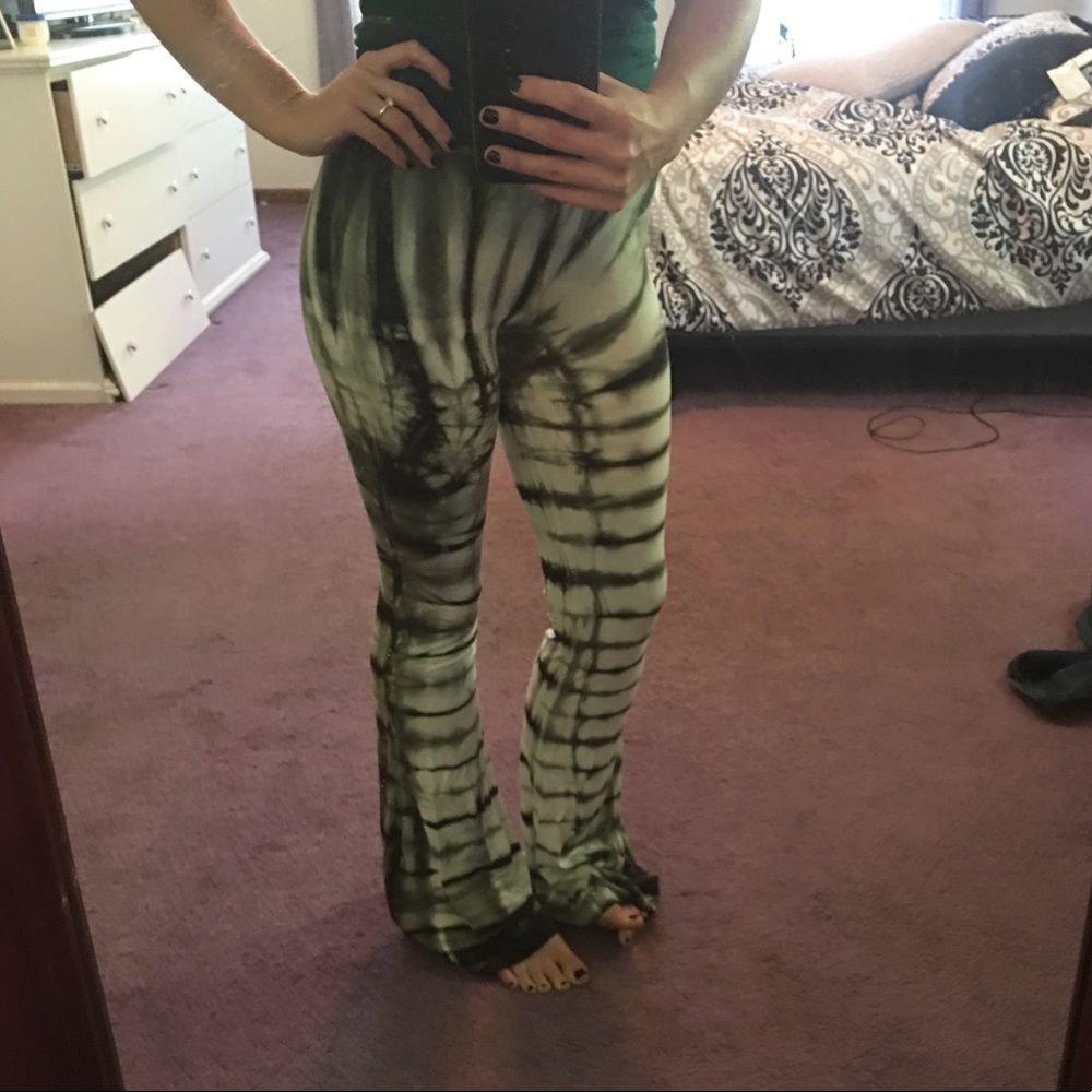 Forever 21 fit & flare bell bottom pants. Tie dye