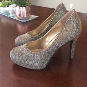 Gold and silver sparkly pumps