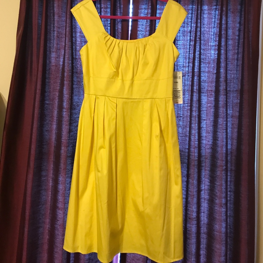Julian Taylor yellow dress size 10 with tags