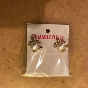 Marley Lilly crab stud earrings