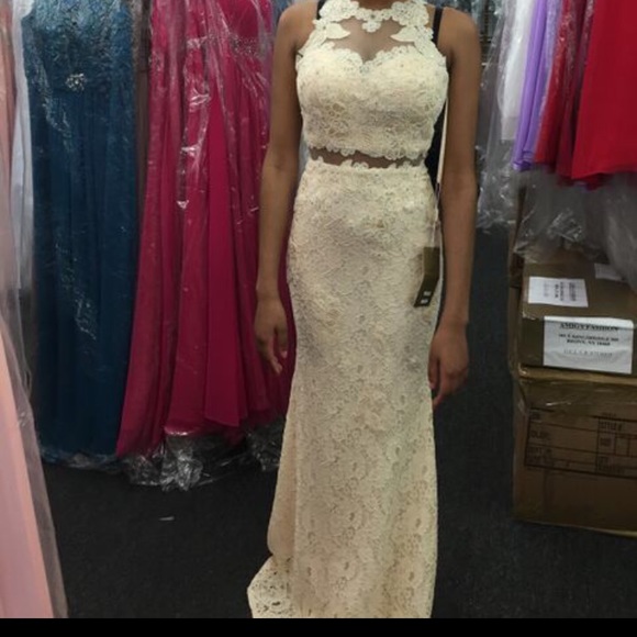 Never worn prom dress