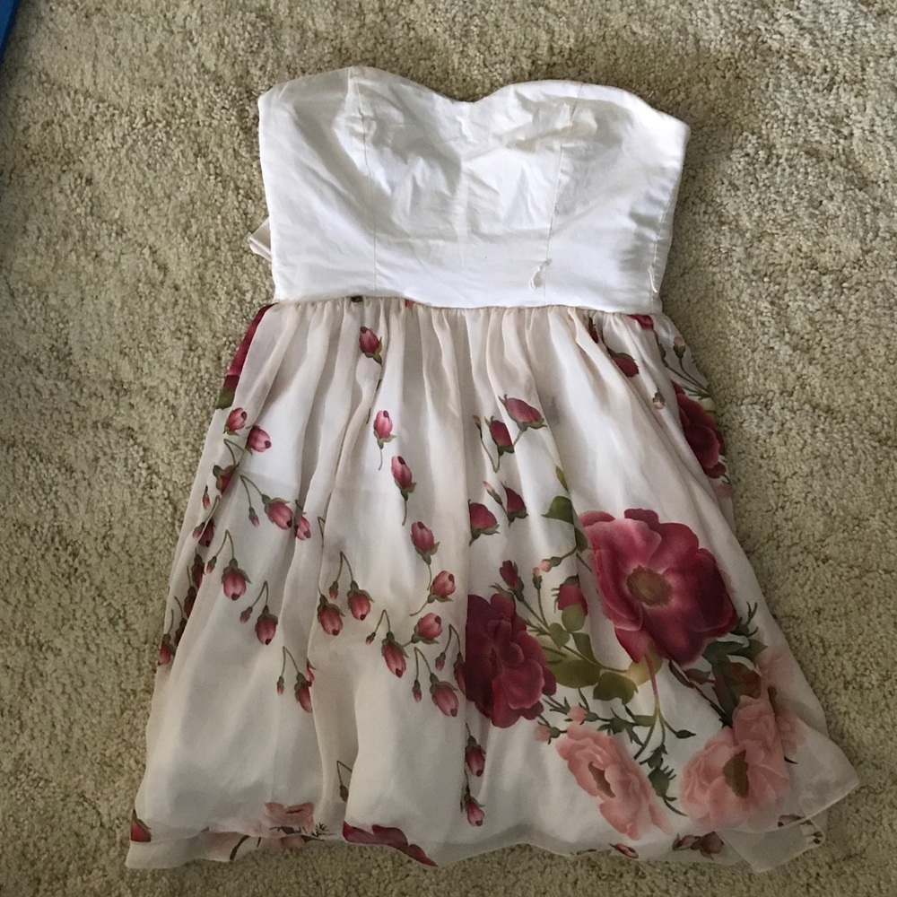 ❌SOLD❌ - Floral dress