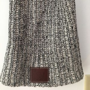 Love your melon Black speckled beanie style.