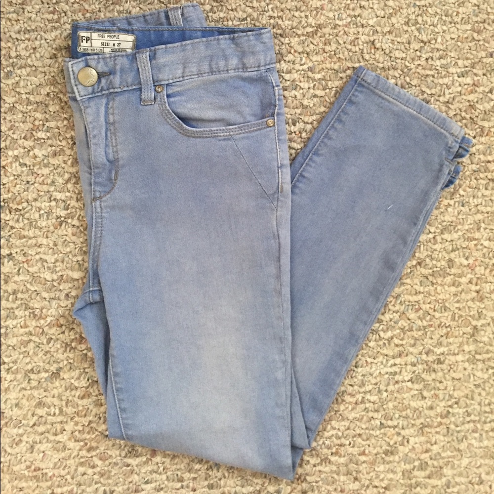 Free People cropped skinny jeans!