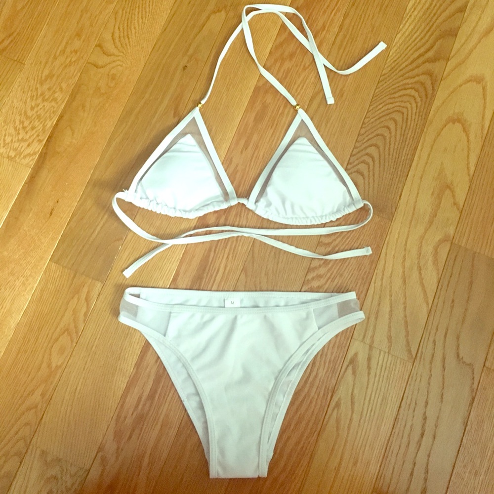 String bikini