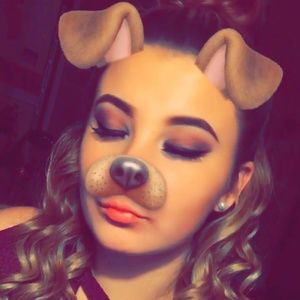 Meet your Posher, Alayna