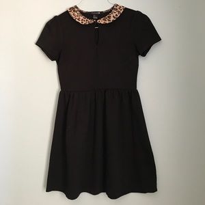 Leopard print Peter Pan collar dress