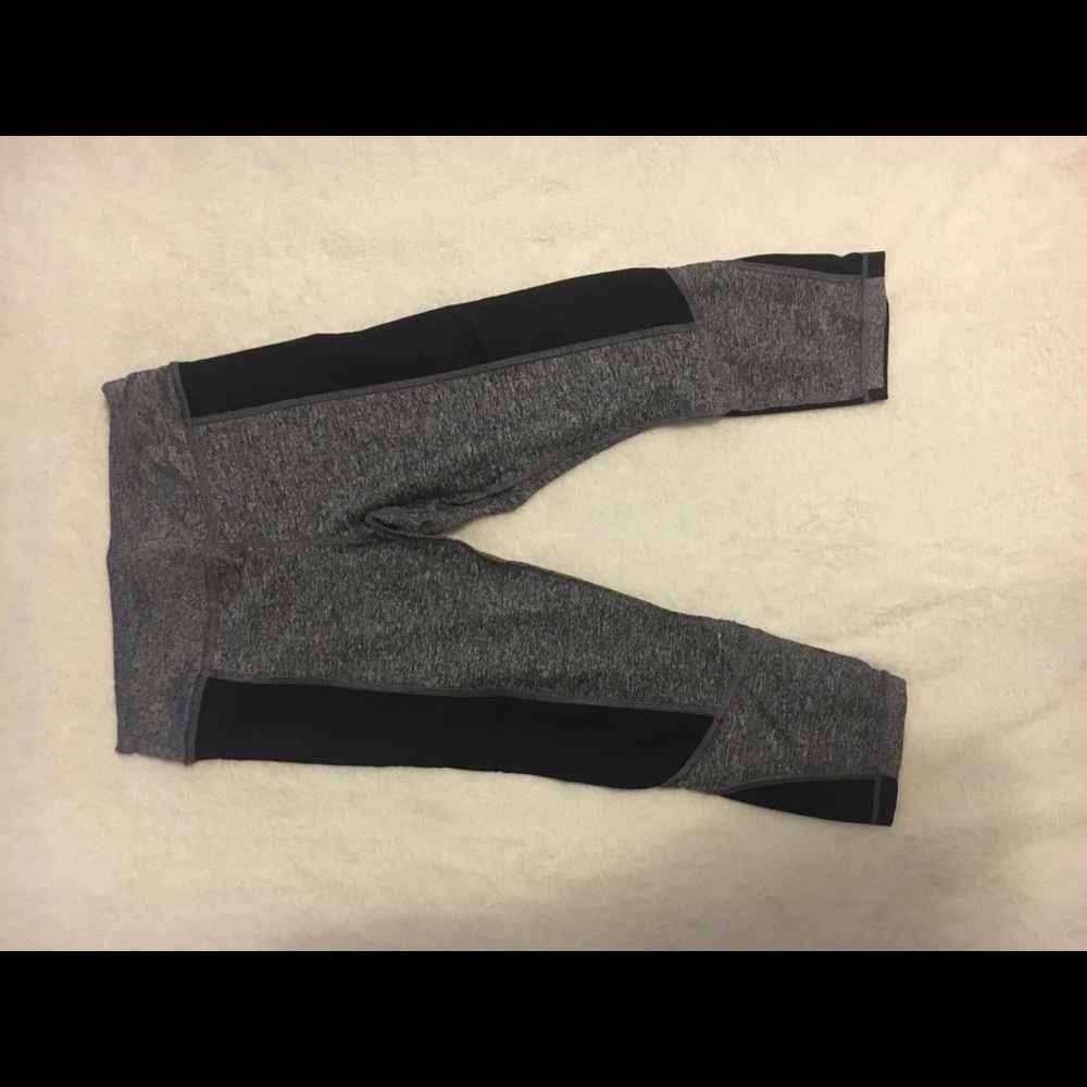 Athletic cropped pants