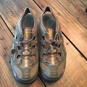 Men's North Face sandals