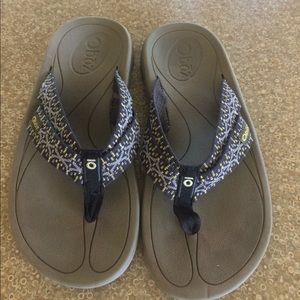 Women's Oboz flip flops.  Worn just a few times