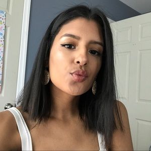 Meet your Posher, Sandra