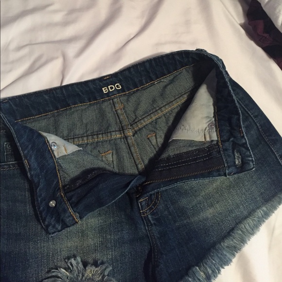 BDG Cutoff denim shorts - Picture 3 of 3