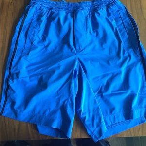 Men's large blue lulu shorts
