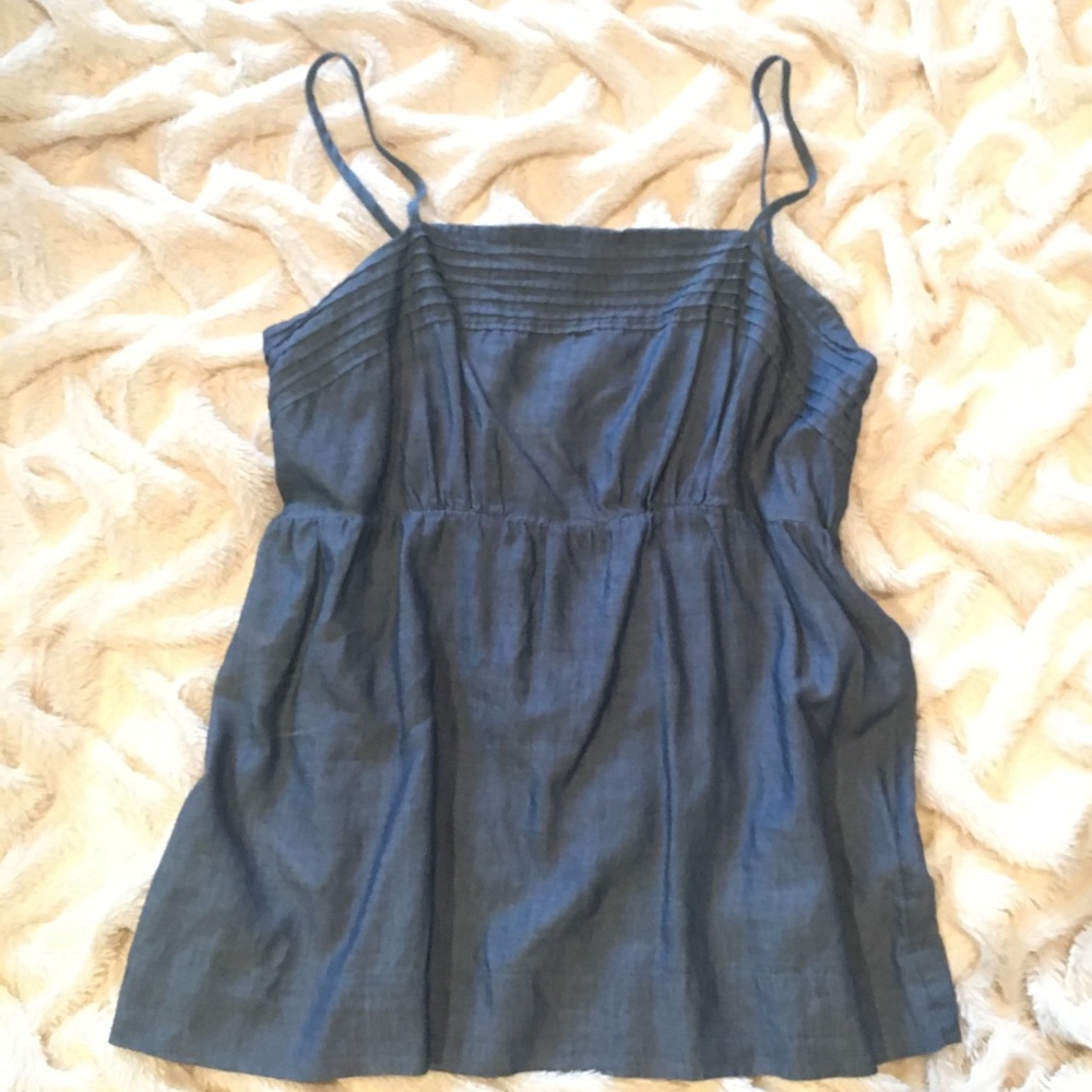✨Reduced 💙 NWT LOFT Chambray Tank Top 💙✨