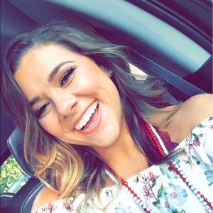 Meet your Posher, Savannah