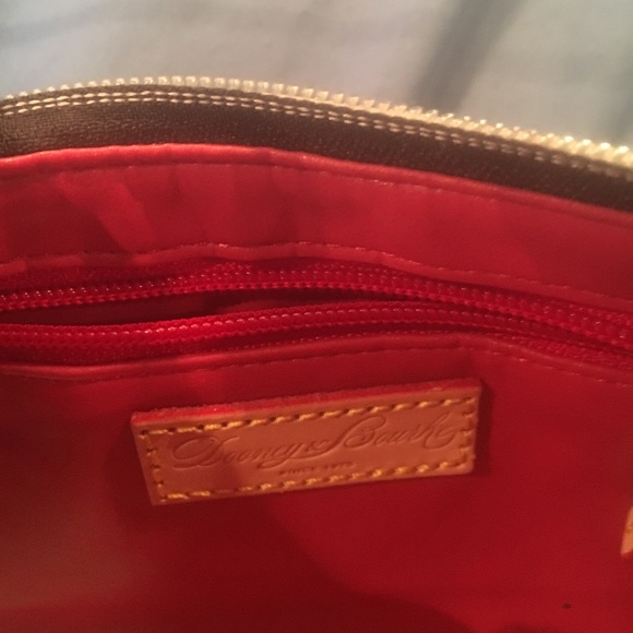 Authentic small Dooney&  Bourke. Purse - Picture 5 of 6