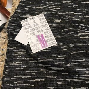 NWT lularoe medium Cassie