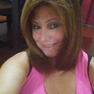 Meet your Posher, Elaine