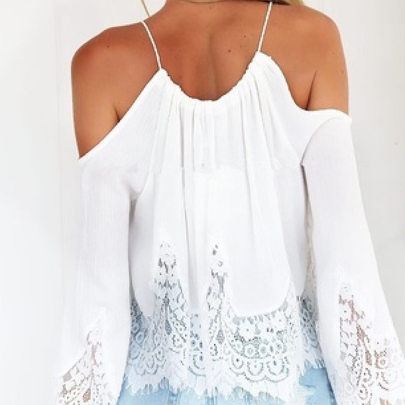 Super cute white sheer summer top! - Picture 3 of 3