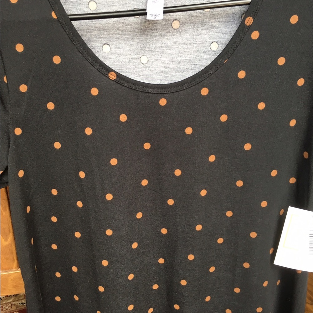 BLACK NWT lularoe medium classic t
