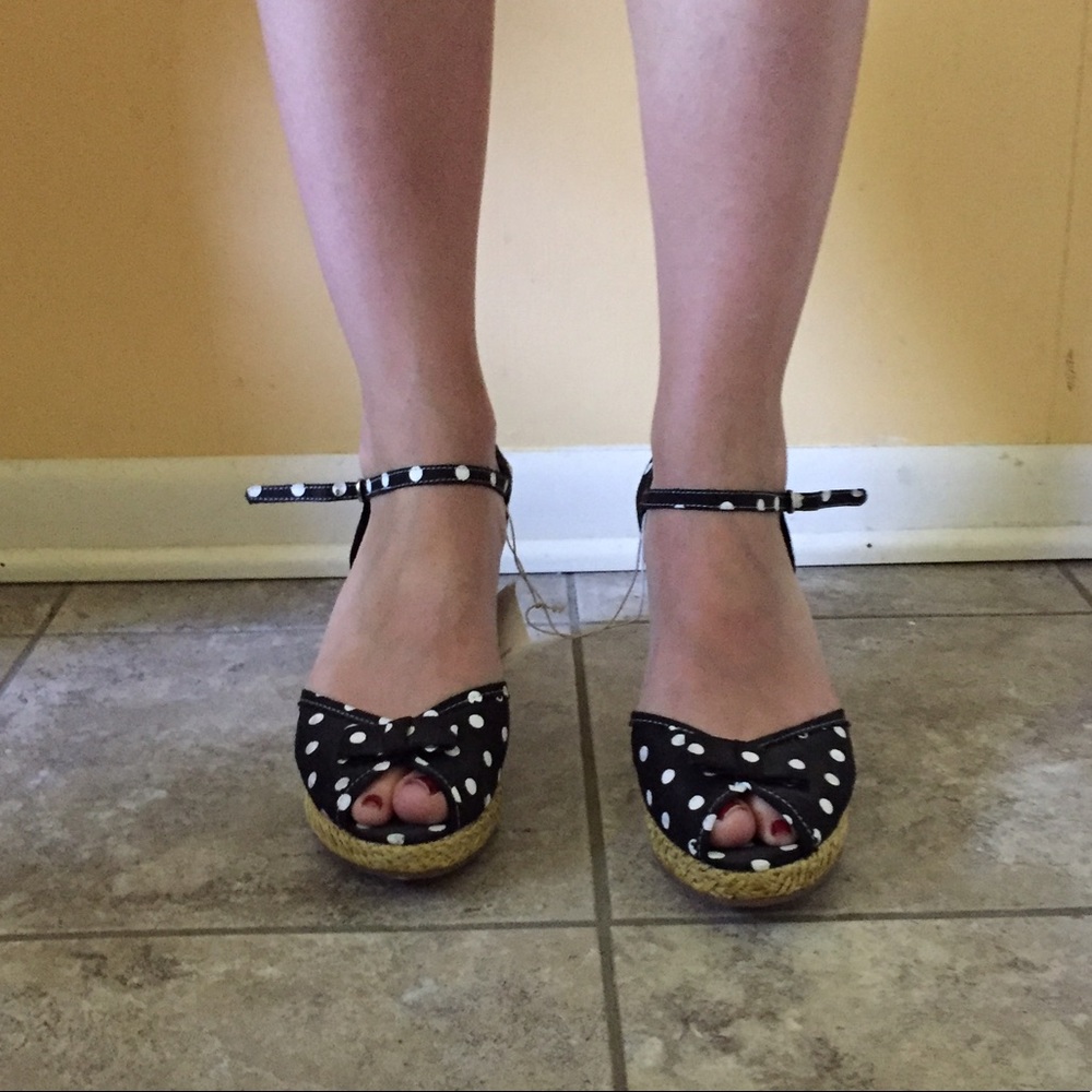 Xhiliration polkadot wedges!!