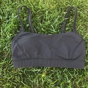 🍋🍋 lululemon black mesh strap sports bra
