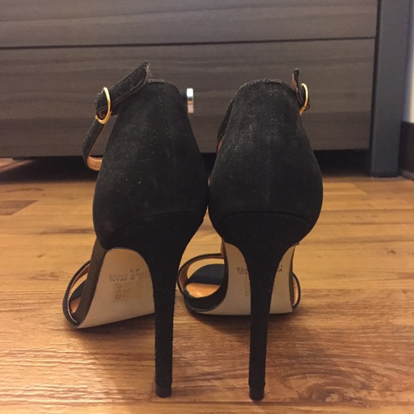 T-Strap Classic Black High Heels - Picture 3 of 5