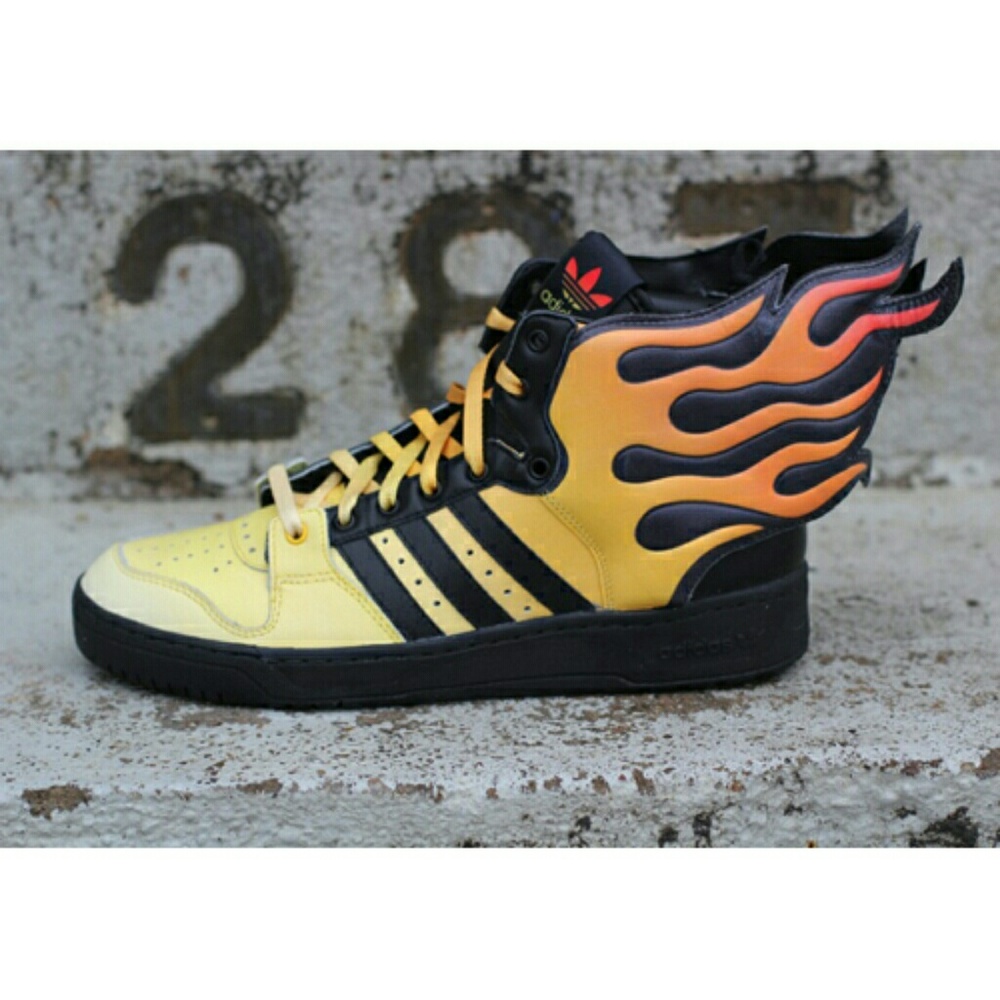 ISO Jeremy Scott adidas Originals Wings 2.0 Flames
