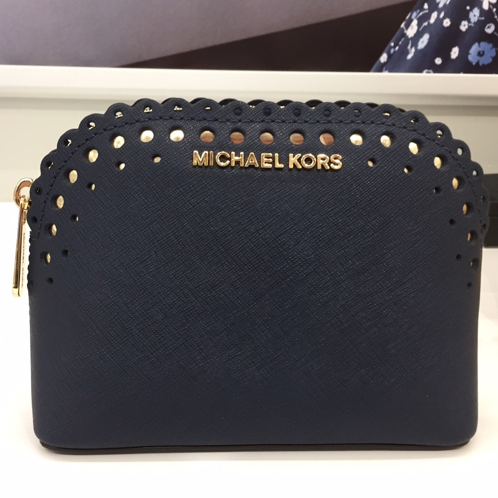Michael Kors scallop make up bag