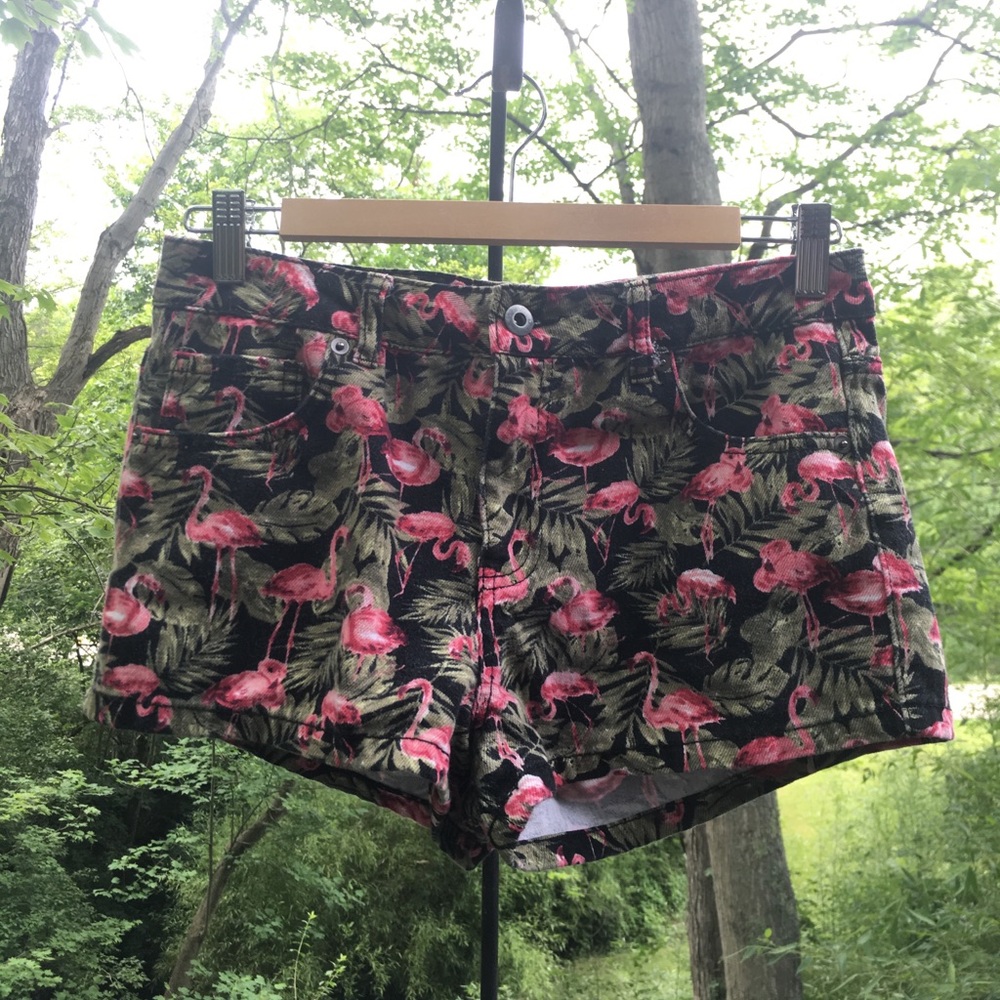 Flamingo patterned denim shorts