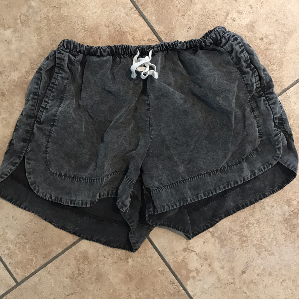 Brandy Melville shorts