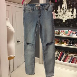 Free people light wash skinny jeans