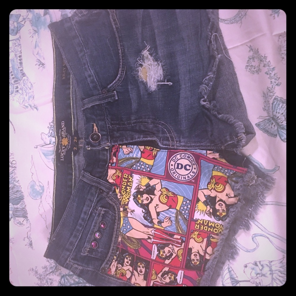 💥WONDER WOMAN💥Riley Lucky Brand cutoff's