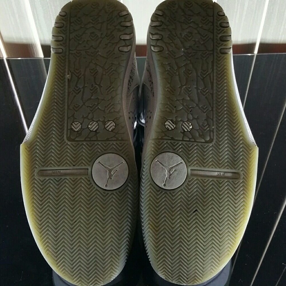 Nike Air Flight Classic Size 11 - image 5