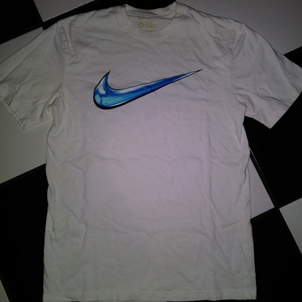 NIKE SHIRT!