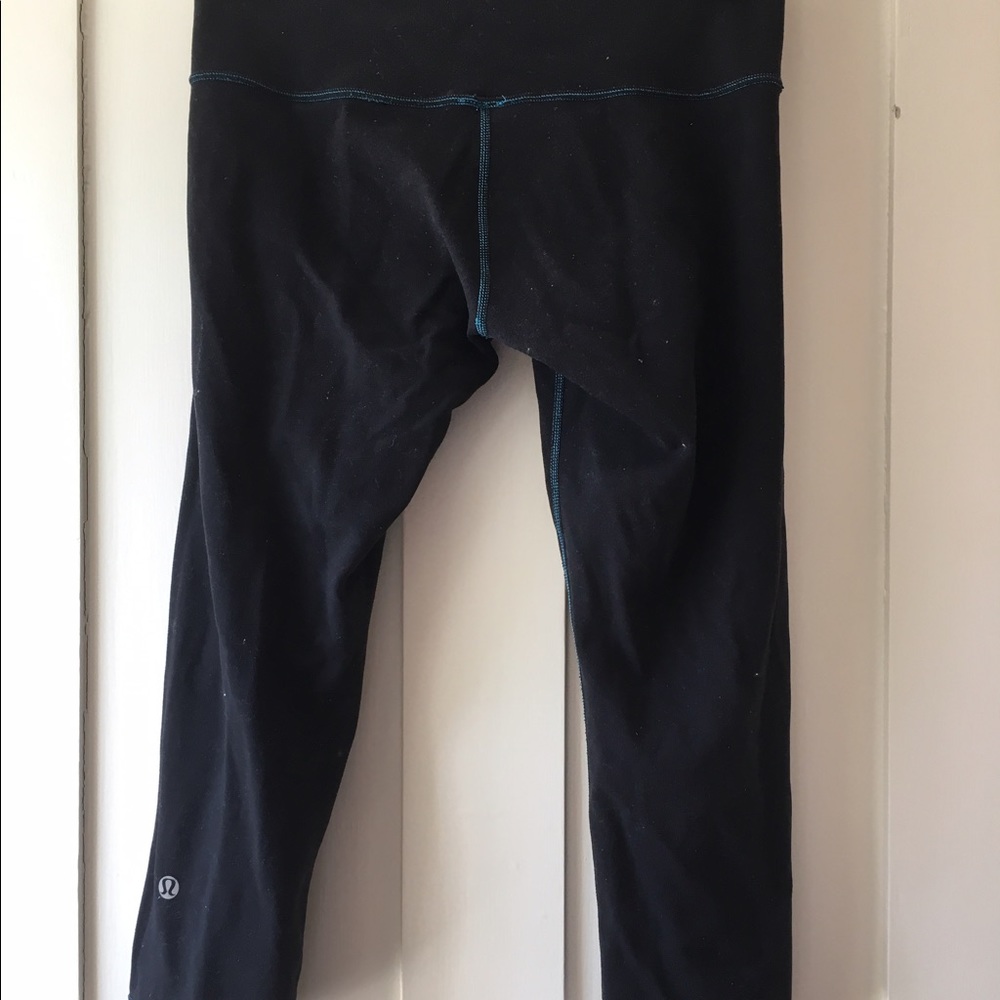 Reversible cropped lululemon leggings