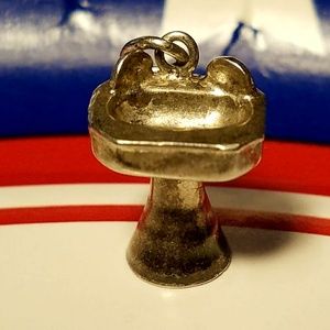 STERLING SILVER 1940's VINTAGE SINK CHARM