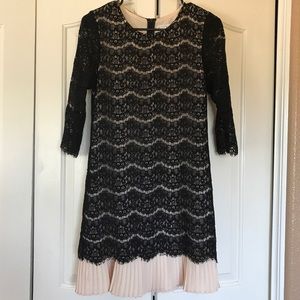 Black embroidered dress!99% new