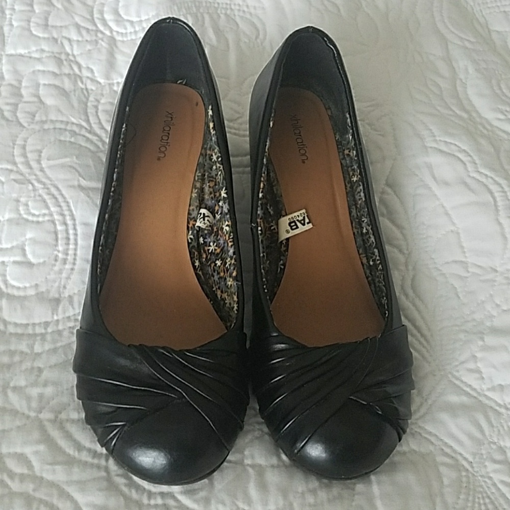 Xhilaration Black Flats 7.5