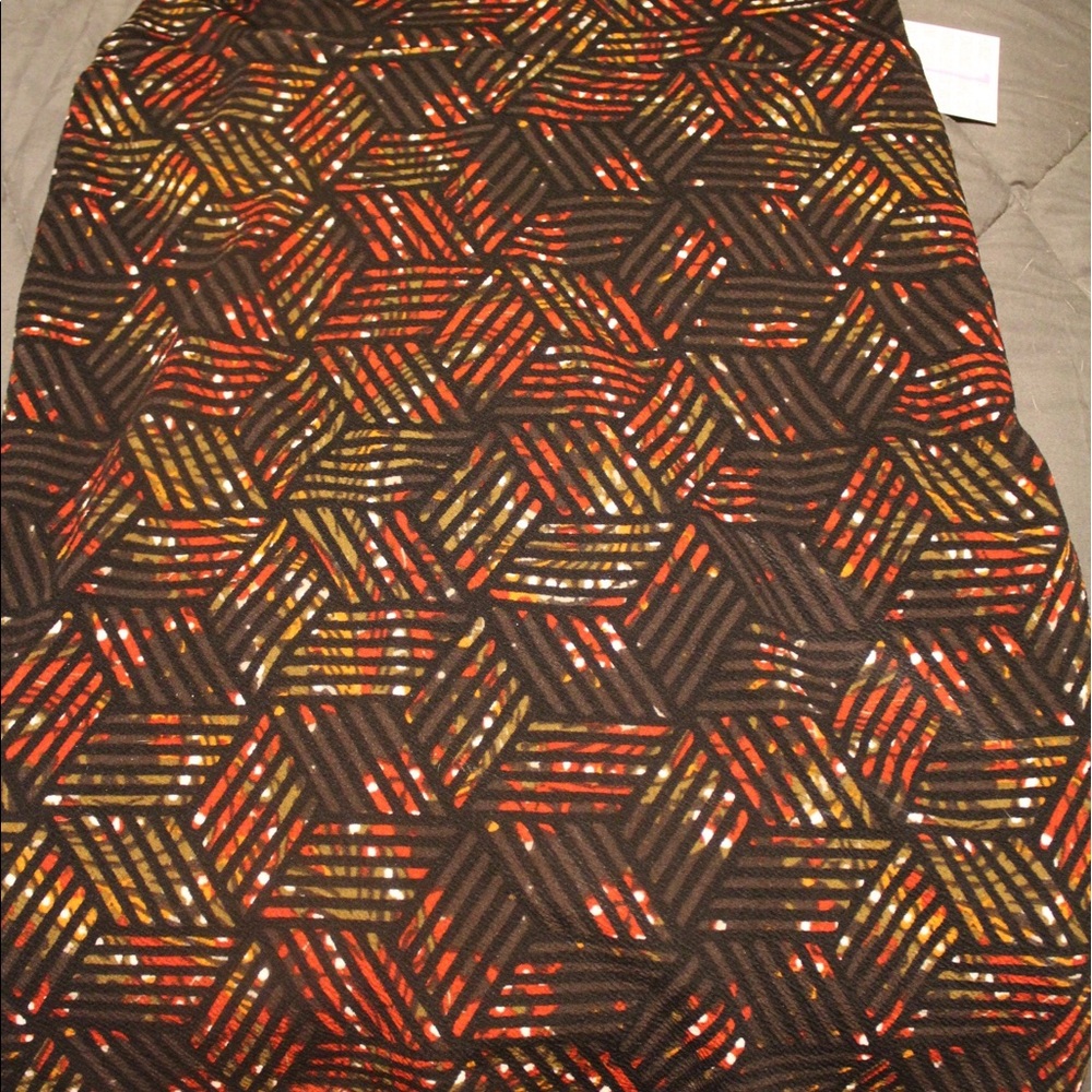Large Cassie/ pencil skirt lularoe