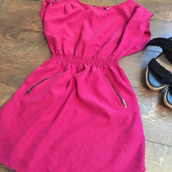 h&m fuchsia dress