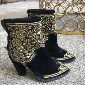 Zara embroidered suede booties