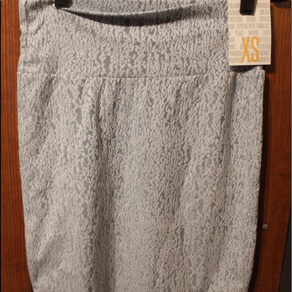 Lularoe XS Cassie/ Pencil Skirt